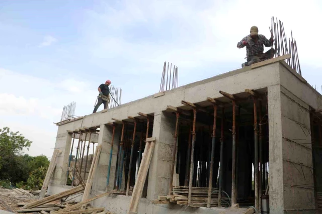Hatay'da günlüğü 1500 liraya inşaat işçisi bulunamıyor