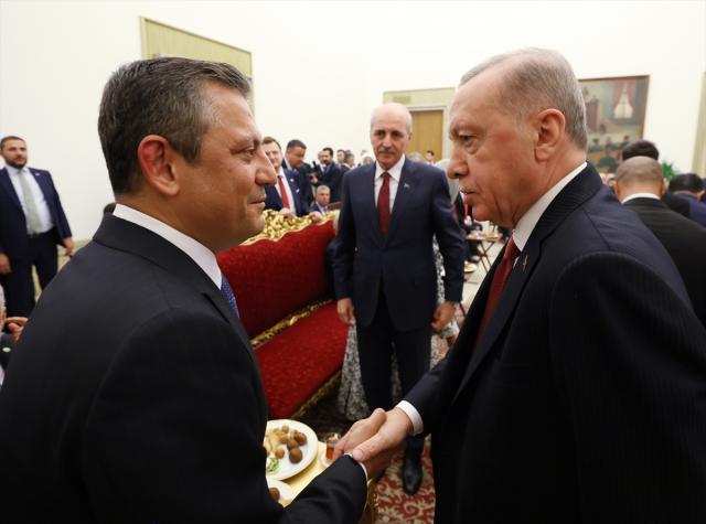 Kılıçdaroğlu'ndan Erdoğan'la görüşen Özel'e sert tepki: Sarayla müzakere edilmez mücadele edilir